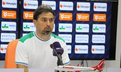 İlhan Palut: "Çok Gol Kaçırıyoruz Maalesef"