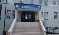 Yaşlıyı Jandarma Kılığıyla Dolandırdılar