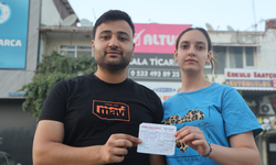 Depremzede Çiftin Evlilik Hayali Beyaz Eşya Bayinin Kepenk Kapatarak Sırra Kadem Basmasıyla Ertelendi