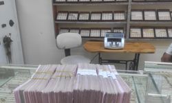 Dolandırıcılara 380 Bin TL Gönderecekken Polis Engelledi
