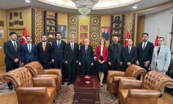 Zuhal Karakoç Dora’dan MHP Lideri Bahçeli’ye Ziyaret