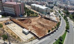 Çocuklara Özel Kültürel Üs İçin İlk Kazma Vuruldu