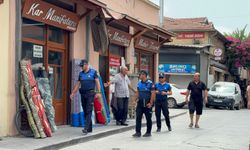 Kaldırımları İşgal Eden Tezgahlar Kaldırıldı