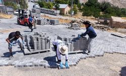 Kahramanmaraş Sarıyatak’ta Asfalt ve Kilit Parke Çalışması