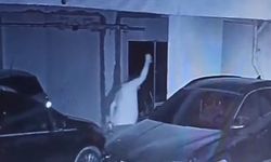 Sitenin Otoparkındaki Araçlara Zarar Veren Kişi Güvenlik Kamerasında