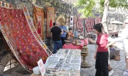 Antika Pazarı Kapılarını Yeniden Açtı
