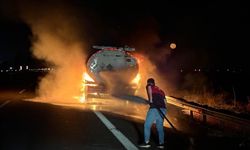 Akaryakıt Yüklü Tanker Alev Aldı, Facianın Eşiğinden Dönüldü