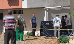 Apartman Boşluğuna Düşen Şahsı Oğlu Sanan Baba Gözyaşı Döktü