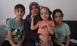 Depremde Ailesini Kaybeden 3 Kardeşe Anneanneleri Sahip Çıkıyor