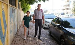 Hayırseverlerin Desteğiyle Küçük Kız Hidrolik Protezine Kavuştu