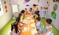 Hobi Atölyesinde Çocuklar Hem Eğleniyor Hem Öğreniyor
