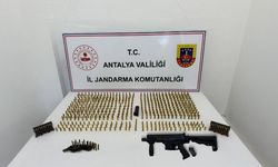Jandarma Operasyonunda Suikast Silahı ve Mühimmat Ele Geçirildi