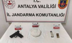 Jandarma Yol Kontrolünde Uyuşturucu ve Silah Yakaladı