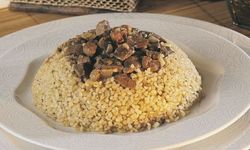 Kahramanmaraş’ın Meşhur Lezzeti: Ciğerli Bulgur Pilavı Sofraları Şenlendiriyor