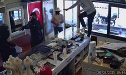 Motosikletli 3 Şahıs Kuyumcuyu Soymaya Kalkıştı