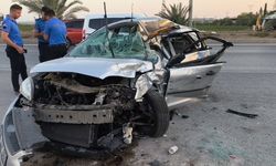 Otomobil ve hafriyat kamyonu çarpıştı, 2 memur yaşamını yitirdi