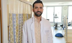 Teknoloji Kullanımı Gençlerde Duruş Bozukluğunu Artırıyor