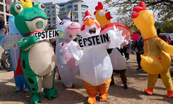 ABD'de Trump Protestoları! Binlerce Kişi Sokaklara Döküldü