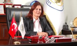 Özlem Çerçioğlu AydınFest'te Yuhalandı, Sahneyi Terk Etti