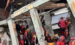 Enkazdan Çıkan Umut: Bir Ailenin Yürek Burkan Hikayesi Son Buldu