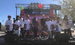 Kahramanmaraş'ta Kırmızı Bisikletler Gençlere Umut Oldu