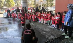 Minik Öğrenciler Kahramanmaraş İtfaiyesi’nde Mesleği Deneyimledi