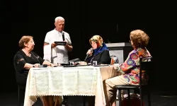 Kıdemli Katılımcılar “Haydi Dünyayı Keşfedelim” Piyesinde