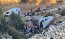 Kontrolden Çıkan Minibüs Şarampole Yuvarlandı: 5 Kişi Hayatını Kaybetti
