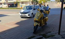 Motosiklet ile Hafif Ticari Araç Çarpıştı: 2 Yaralı