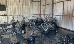 Motosiklet Servisinde Çıkan Yangında 10’dan Fazla Araç Küle Döndü