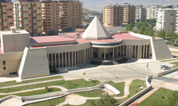 Kahramanmaraş’ta Necip Fazıl Kısakürek Kültür Merkezi Yeni Yerine Taşındı
