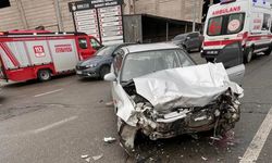 Kahramanmaraş'ta İki Araç Çarpıştı: 1 Yaralı