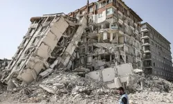 5.9 şiddetinde deprem oldu! O ülke sallandı