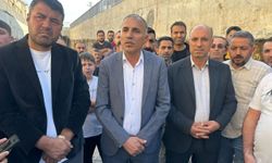 Adana'da alt geçit bitmeyince esnaf bitme noktasına geldi