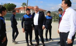 Toslak öğrencileri spor malzemelerine kavuştu