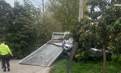 Geri Viteste Unutulan Araç Bahçeye Uçtu