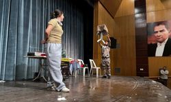 Kahramanmaraş'ta "Sihirbaz Maydanoz" Çocuklarla Buluştu