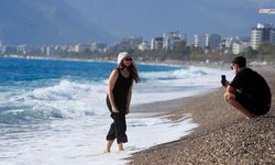 Sıcak Havada Vatandaşlar Denizin Tadını Çıkardı