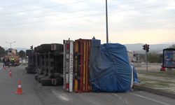Kahramanmaraş'ta Kontrolünü Kaybeden TIR Devrildi