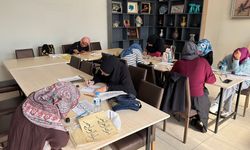 Gelenekten Geleceğe: Hüsn-ü Hat Eğitimine Yoğun İlgi