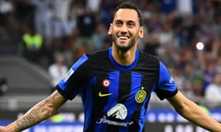 Hakan Çalhanoğlu Inter'de Ekim Ayının En İyi Oyuncusu Seçildi