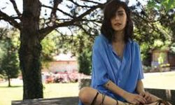 Hazal Kaya İmajını Değiştirdi Bakanlar Gözlerini Alamadı