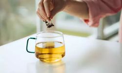 İbrahim Saraçoğlu reçeteyi verdi! Boğaz ağrısını bıçak gibi kesiyor, öksürüğü anında bitiriyor