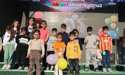 Kansere karşı savaşını kazanan Ceylin'in zaferi gökyüzüne bırakılan balonlarla kutlandı