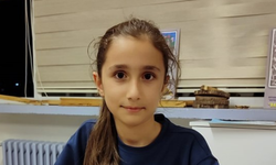 Sare Nur Toydaş Çizdiği Karikatürle Dünya Birincisi Oldu