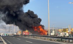 Mazot Yüklü Tanker Ateş Topuna Döndü