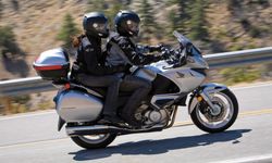 Motorda eldiven takmak zorunlu mu, koruma gözlüğü takmamanın cezası var mı?