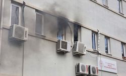 Pozantı Aile Sağlığı Merkezi'nde yangın paniği: Sağlık çalışanı pencereden kurtarıldı