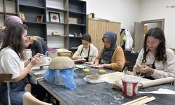 Kahramanmaraş’ta KAMEK’in Seramik Atölyesinde kursiyerler kendi eserlerini üretiyor