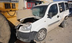 Sürücünün hatası 3 aracı birbirine kattı